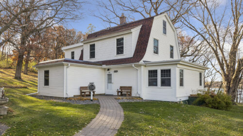 Demontreville Retreat | Xavier - 8243 Demontreville Trail N, Lake Elmo, MN 55042

Photography by Ben Colvin // Spacecrafting